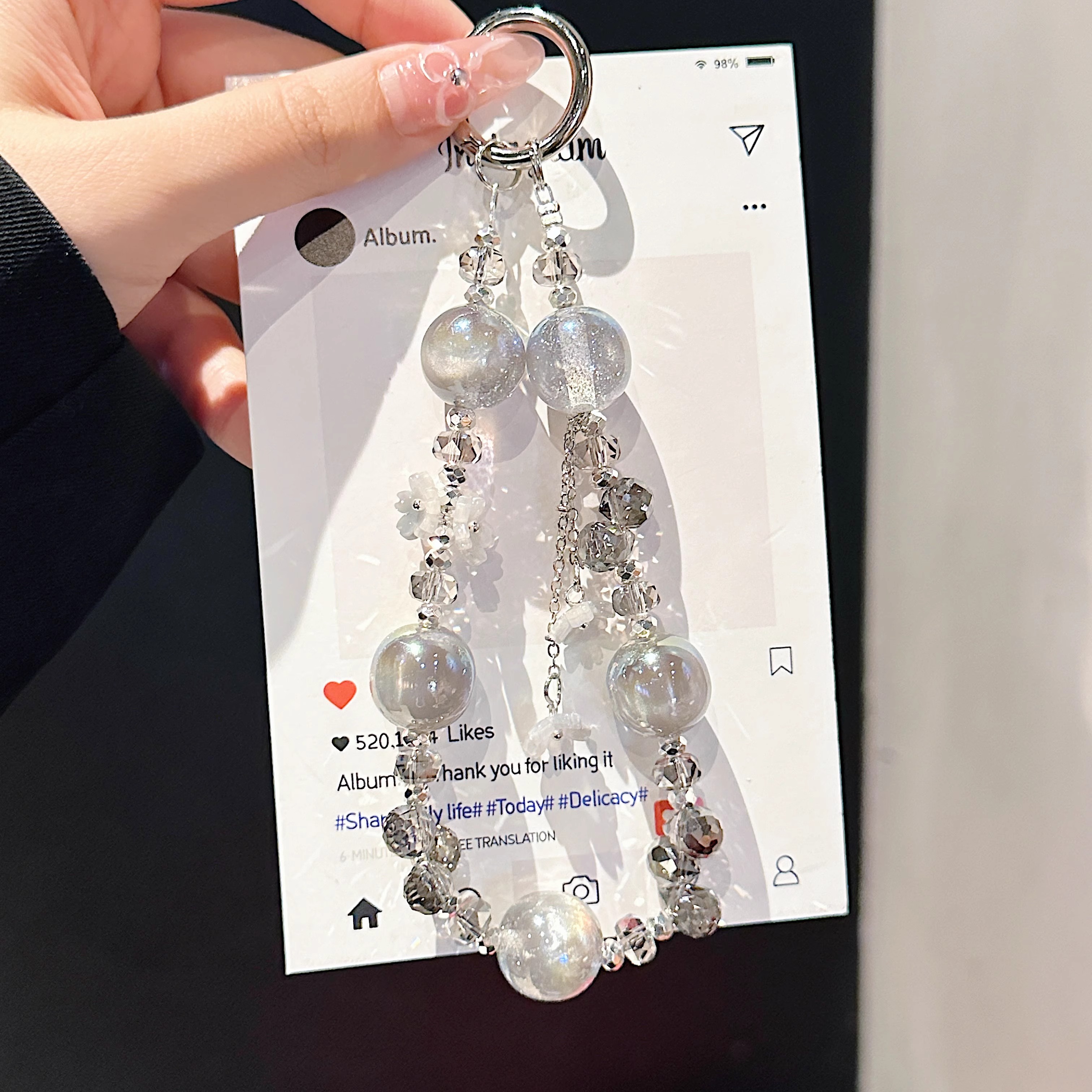 水晶海蒂四色流苏手机挂绳手腕轻奢小众女精致高级感水晶串珠挂饰
