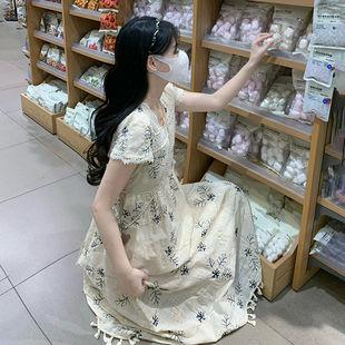 甜美复古小清新方领刺绣连衣裙女大童夏季初中高中生流苏花边长裙