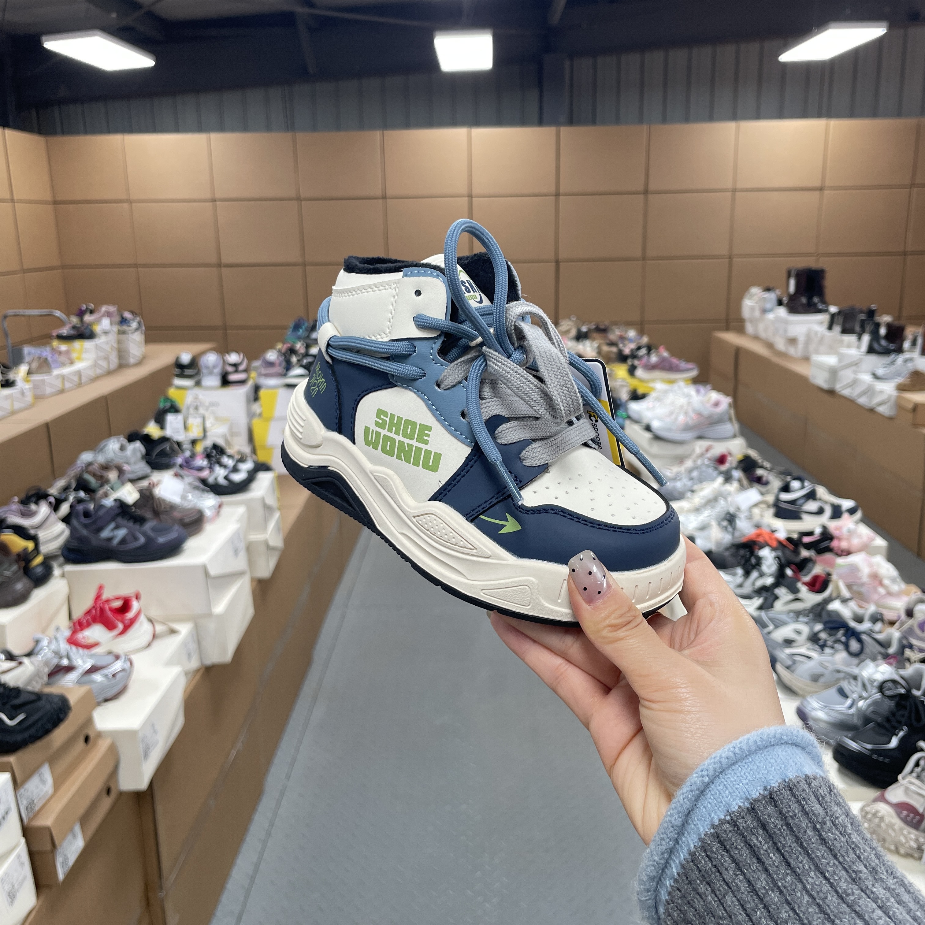 235033儿童加绒运动鞋  男女童鞋 国内大品牌童鞋同厂出品