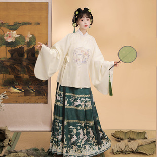 诗鸢【玉兔】日常古装汉服女明制绣花圆领大襟马面裙琵琶袖套装