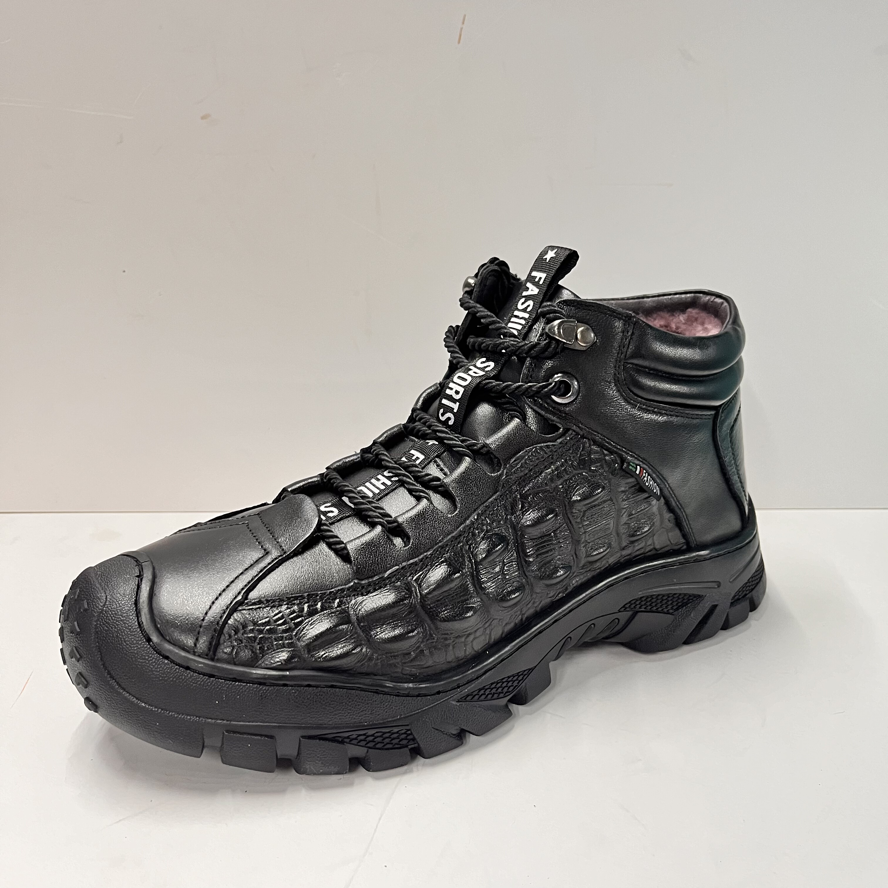 7810羊毛鳄鱼皮纹头层牛皮加厚手工上线橡胶底男棉鞋