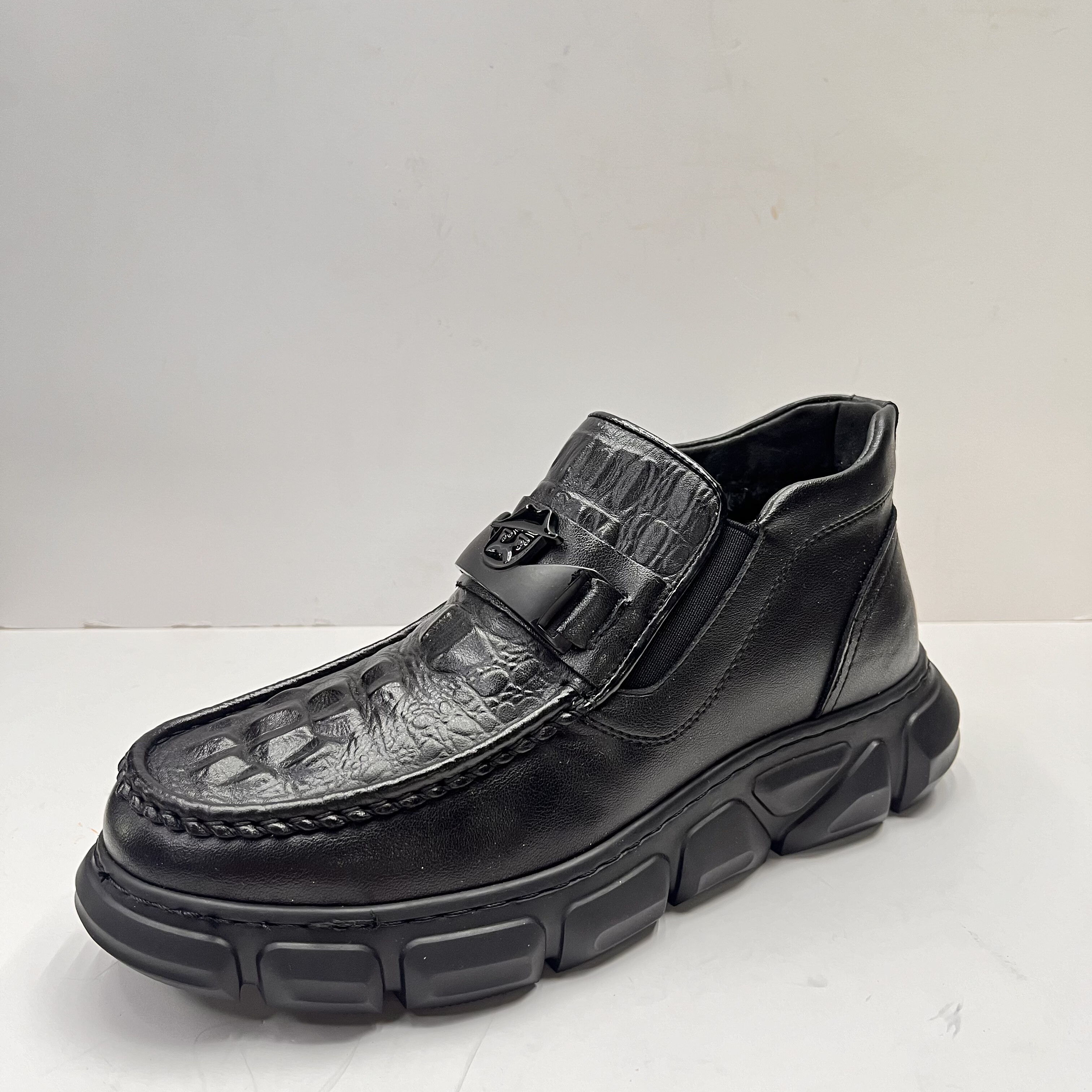 5823鳄鱼皮头层牛皮上线发泡鞋底套脚一脚蹬男靴