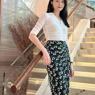 DVF代购折扣2024休闲针织弹力锁链几何印花图案高腰半身裙国现s码