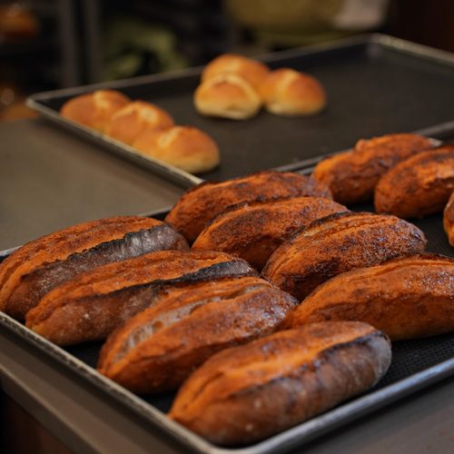 高含水薄皮法棍，搭配明太子酱