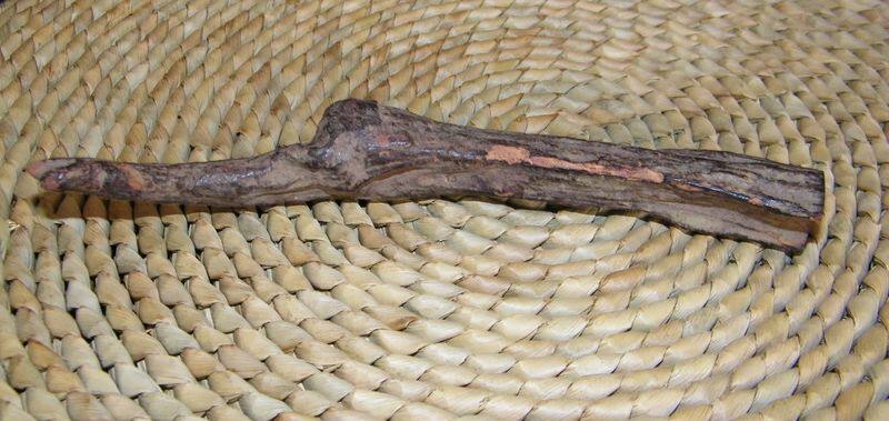 海南黄花梨风化老皮原木簪子蜘蛛纹水波荧光紫油梨手把件佛珠A