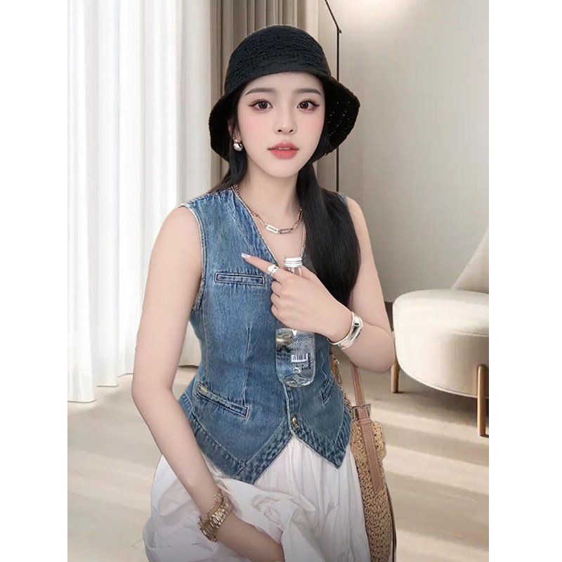 牛仔马甲夏天外穿薄款女设计感无袖坎肩背心马夹外套短款v领上衣图片