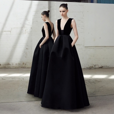 性感辣妹黑色缎面无袖深V礼服裙