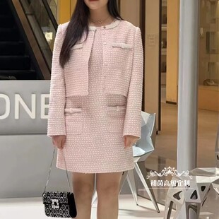 高级定制富家千金优雅浅粉色粗花呢小香风外套+连衣裙套装裙修身