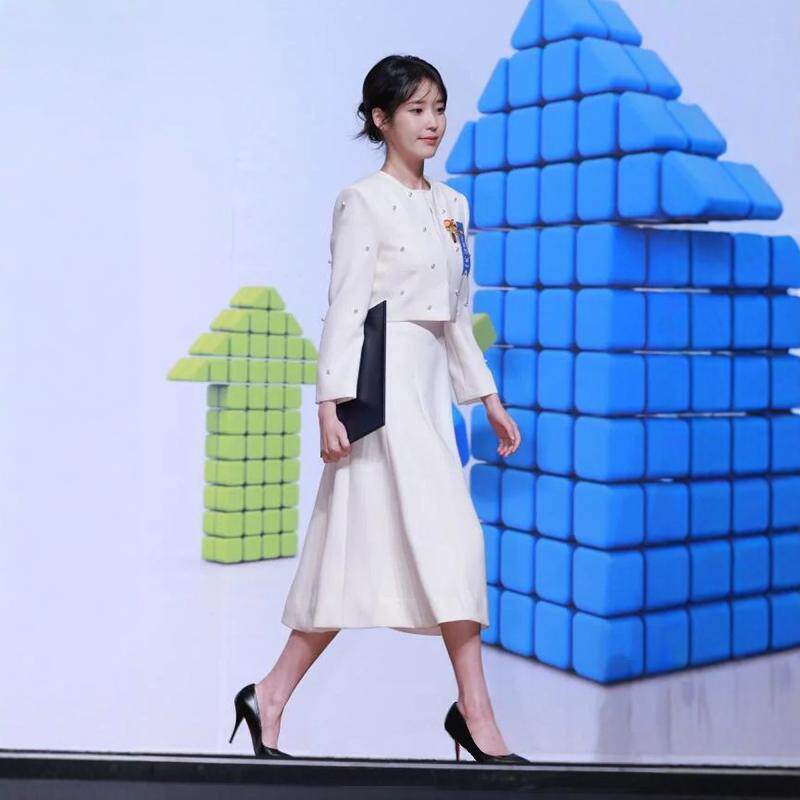 高级定制李知恩同款白色钉珠套装