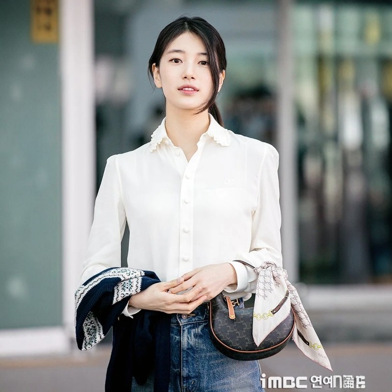 明星秀智同款白色重磅真丝衬衫女桑蚕丝上衣春夏OL百搭时尚优雅新