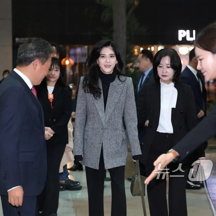 高级定制李富真同款灰色羊毛西装外套女中长款宽松版简约商务通勤