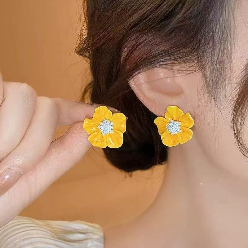 撤柜黄色多巴胺花朵耳钉女年新爆款高级感度假耳环饰轻奢气质独特