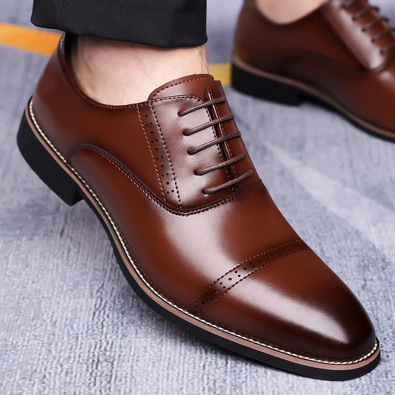 欧洲站新款尖头雕花英伦男士商务休闲皮鞋正装男系带皮鞋大码鞋