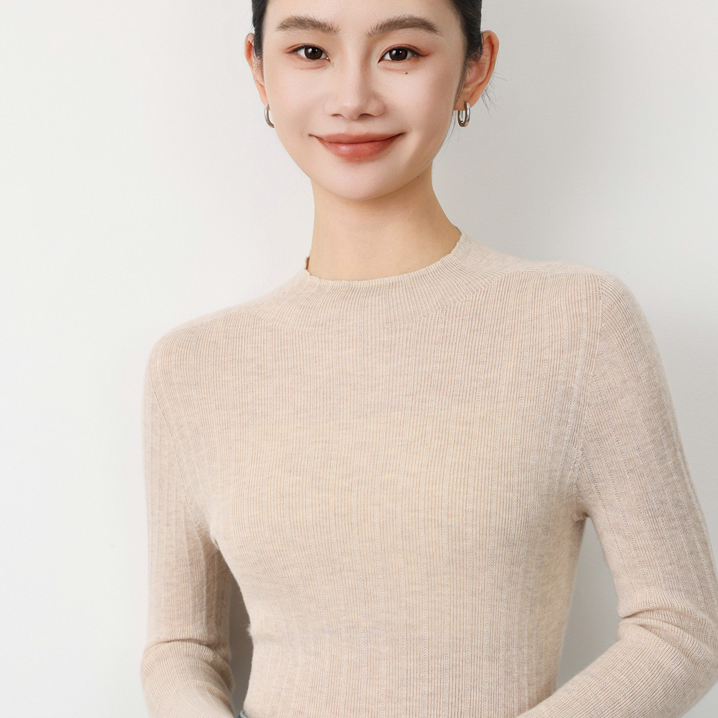 进口微透薄款精纺羊毛黑色打底衫女无缝一线修身套头内搭长袖针织