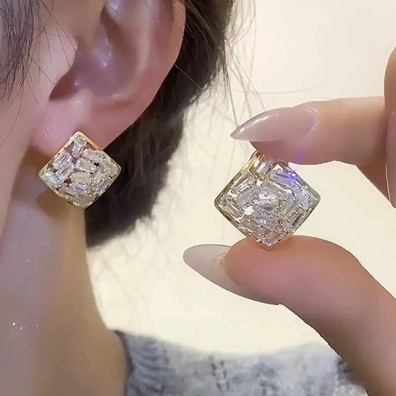 德国满钻菱形锆石耳钉新款精致高级感耳环女耳饰超闪镶钻百搭耳钉