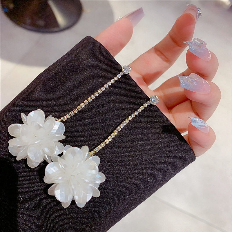 德国甜美亚克力花朵镶钻长款耳钩耳环小众法式时尚气质高级花瓣耳
