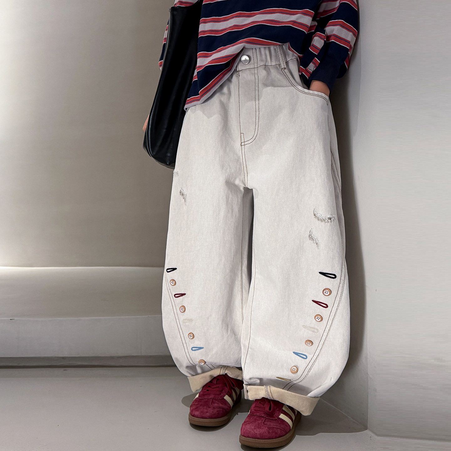 进口男童裤子款新款儿童痞帅风牛仔裤大童男孩白色阔腿弯刀裤