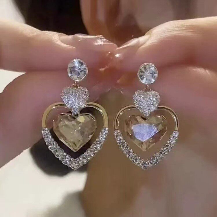 撤柜小众设计感耳饰网红气质百搭潮流饰品超仙甜美爱心形耳环
