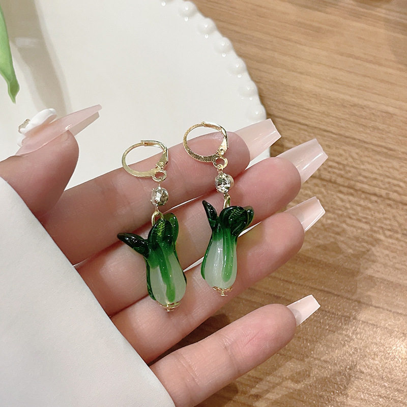 撤柜气质个性小众转运女百财耳饰耳环网红绿色设计感白菜潮流耳坠