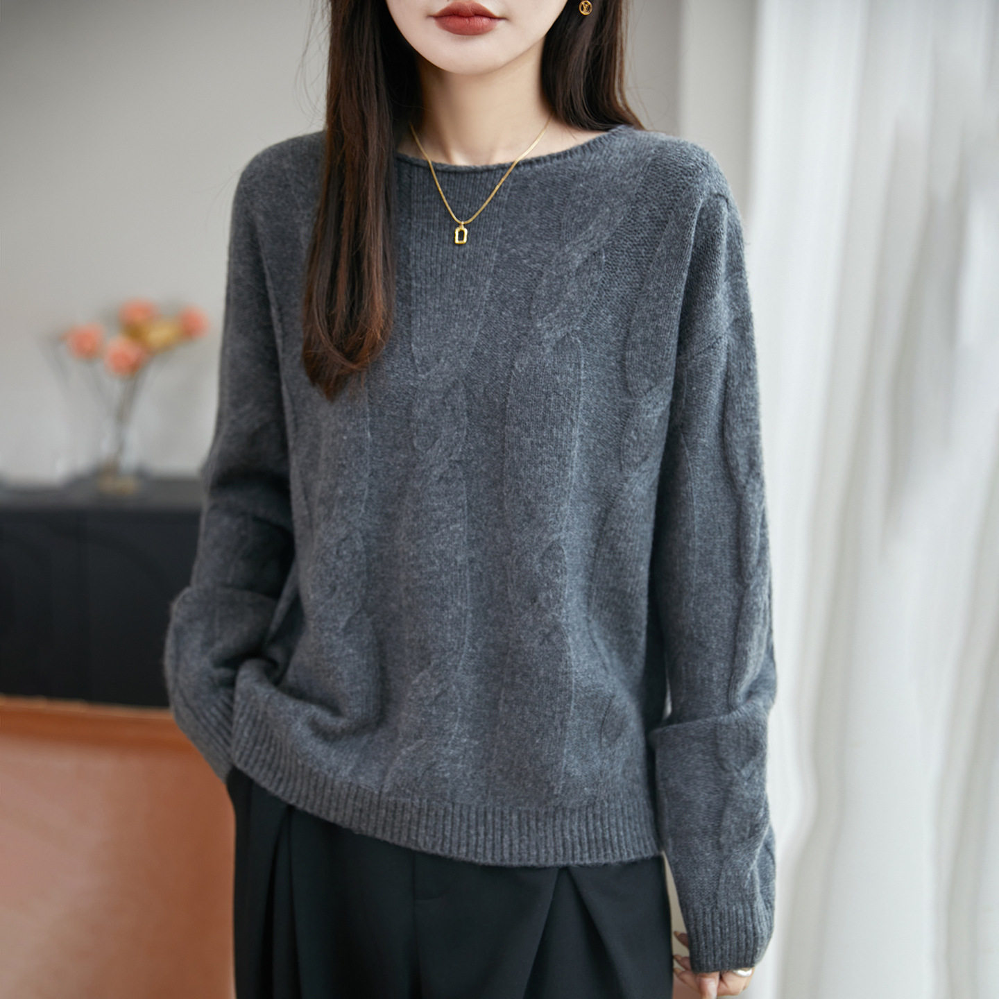 进口法式高端慵懒风一字扣麻花针织衫女新款加厚保暖打底衫气质毛