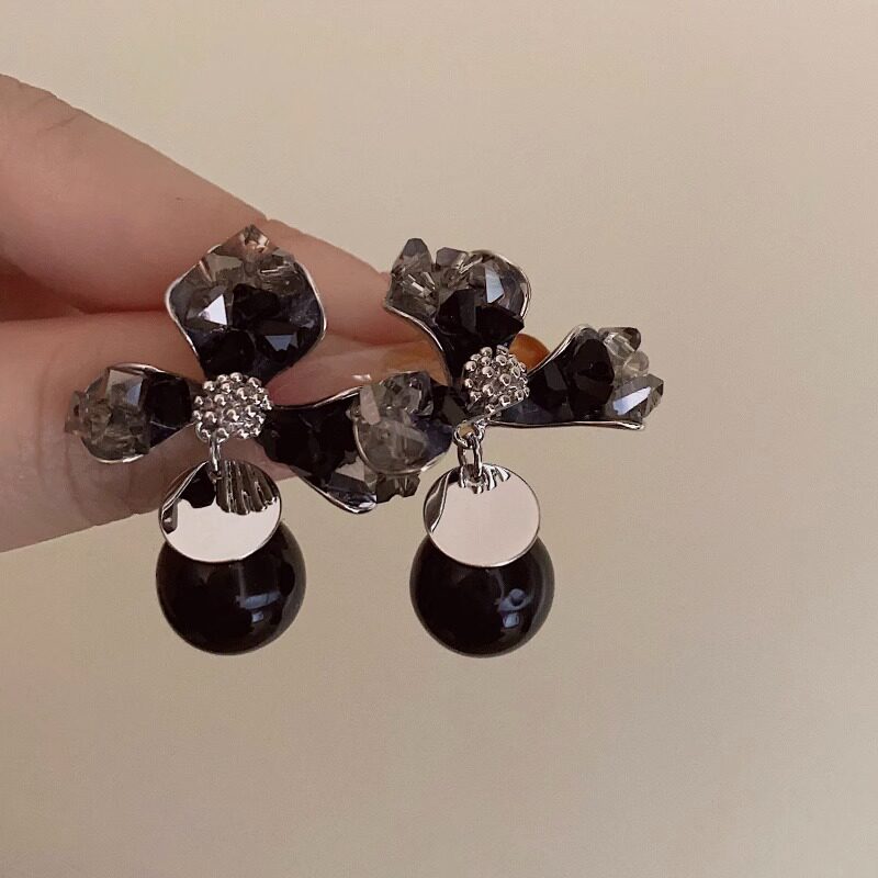 德国法式超仙甜美超闪水晶花朵珍珠耳钉小众精致轻奢个性潮流百搭