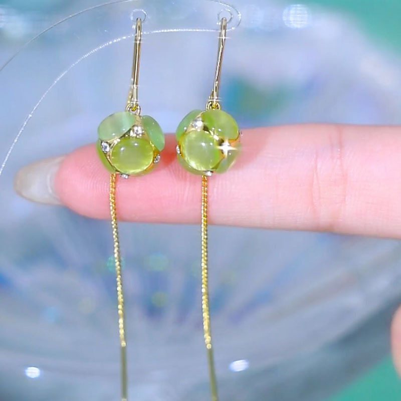 进口绿色猫眼石球球流苏耳线气质长款个性简约百搭耳环显脸瘦耳饰