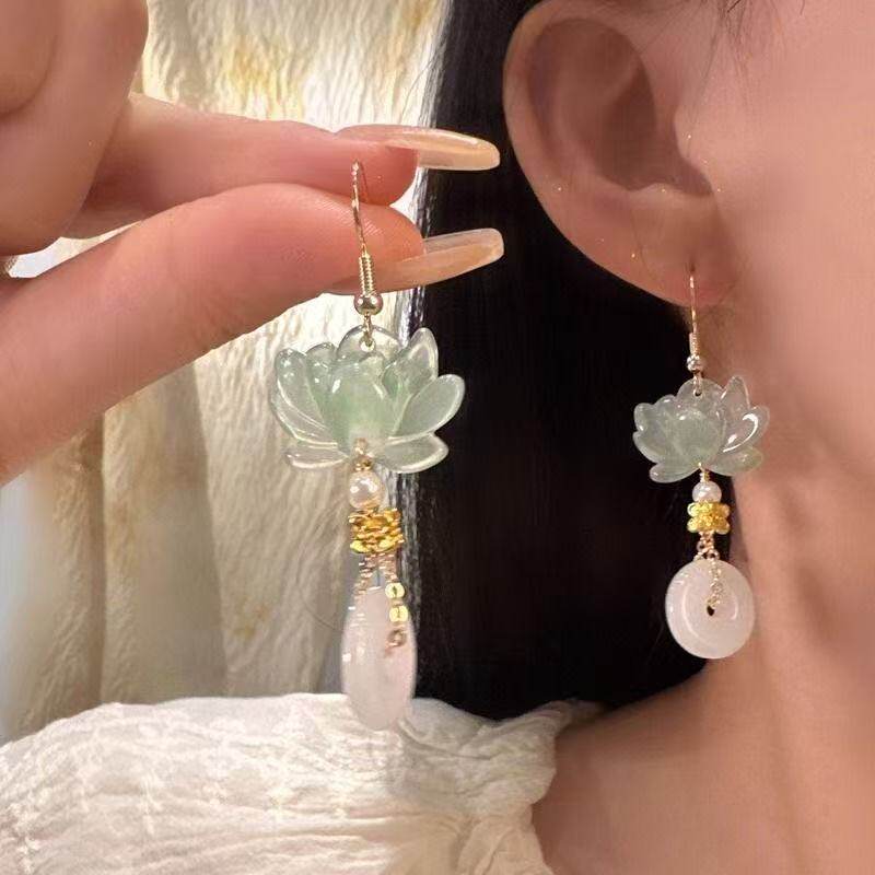 撤柜新中式莲花长款水滴耳环女新款高级感国风汉服古风耳钩耳饰品
