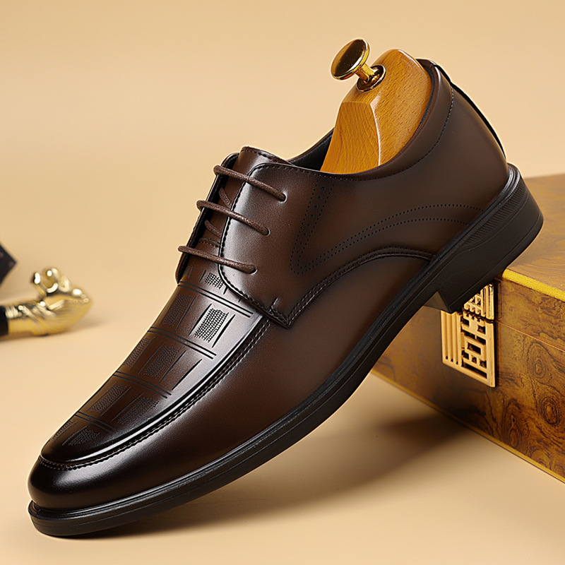 欧洲站皮鞋男新款英伦软底男士休闲鞋商务正装单鞋新郎结婚鞋子