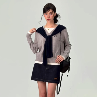 假两件针织上衣+牛仔裤+牛仔短裙