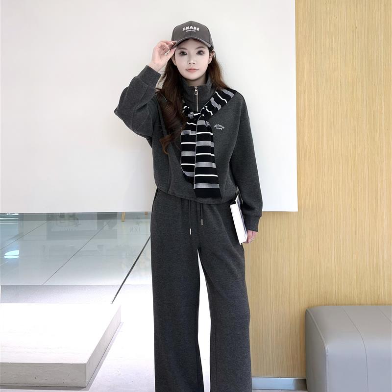 2025秋季新款气质套装女立领长袖卫衣+条纹披肩+阔腿裤三件套