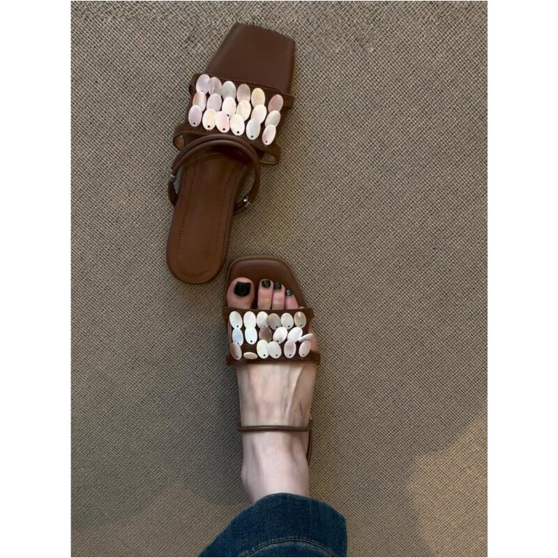 法式复古风平底一字拖鞋女夏季外穿配裙子亮片装饰露趾度假风凉鞋