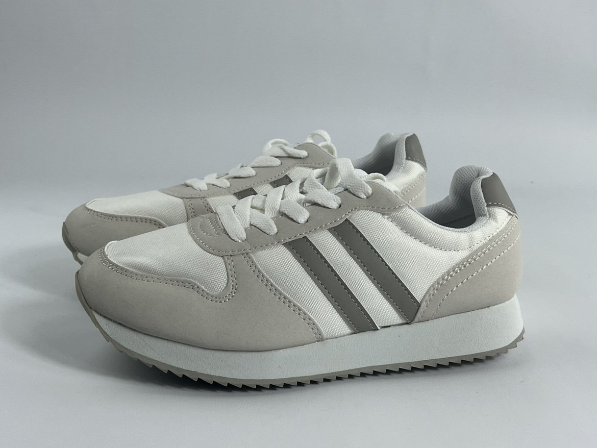 顺利外贸 运动鞋轻便舒适透气防滑阿甘复古休闲跑步鞋