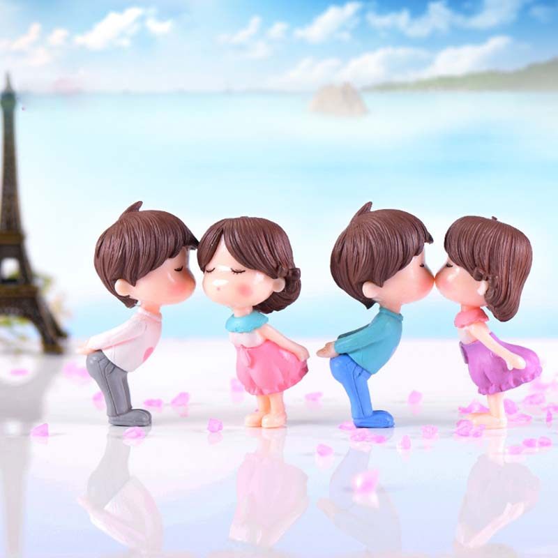 塑料亲嘴男女一对可爱情侣小人摆件创意手工微景观造景蛋糕装饰