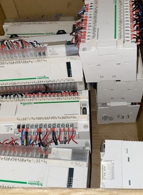 TM218LDA40DRPHN 施耐德PLC 实图拍摄 功能议价 维修