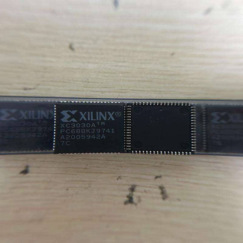 检测XC3030A-7PC68C PLCC68 XIL 咨询