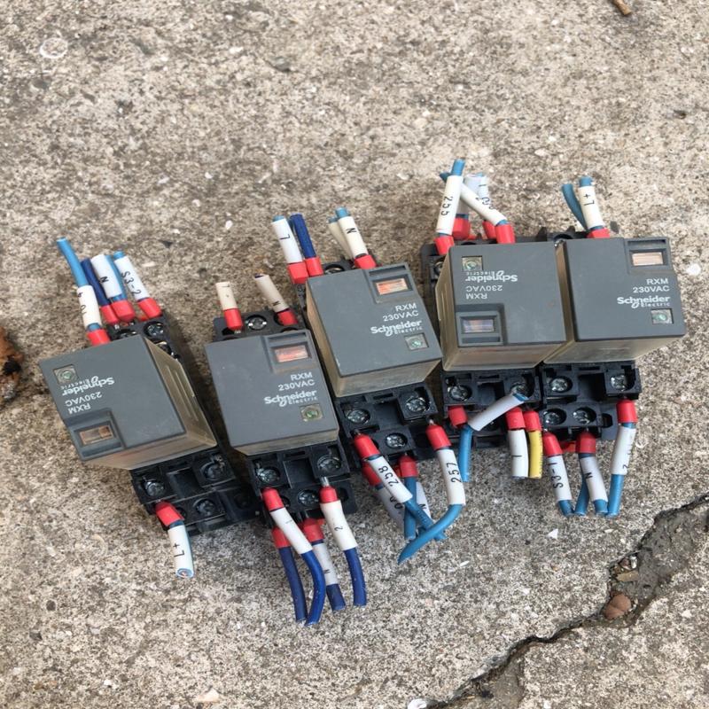 施耐德继电器RXM4LB2P7咨询下单