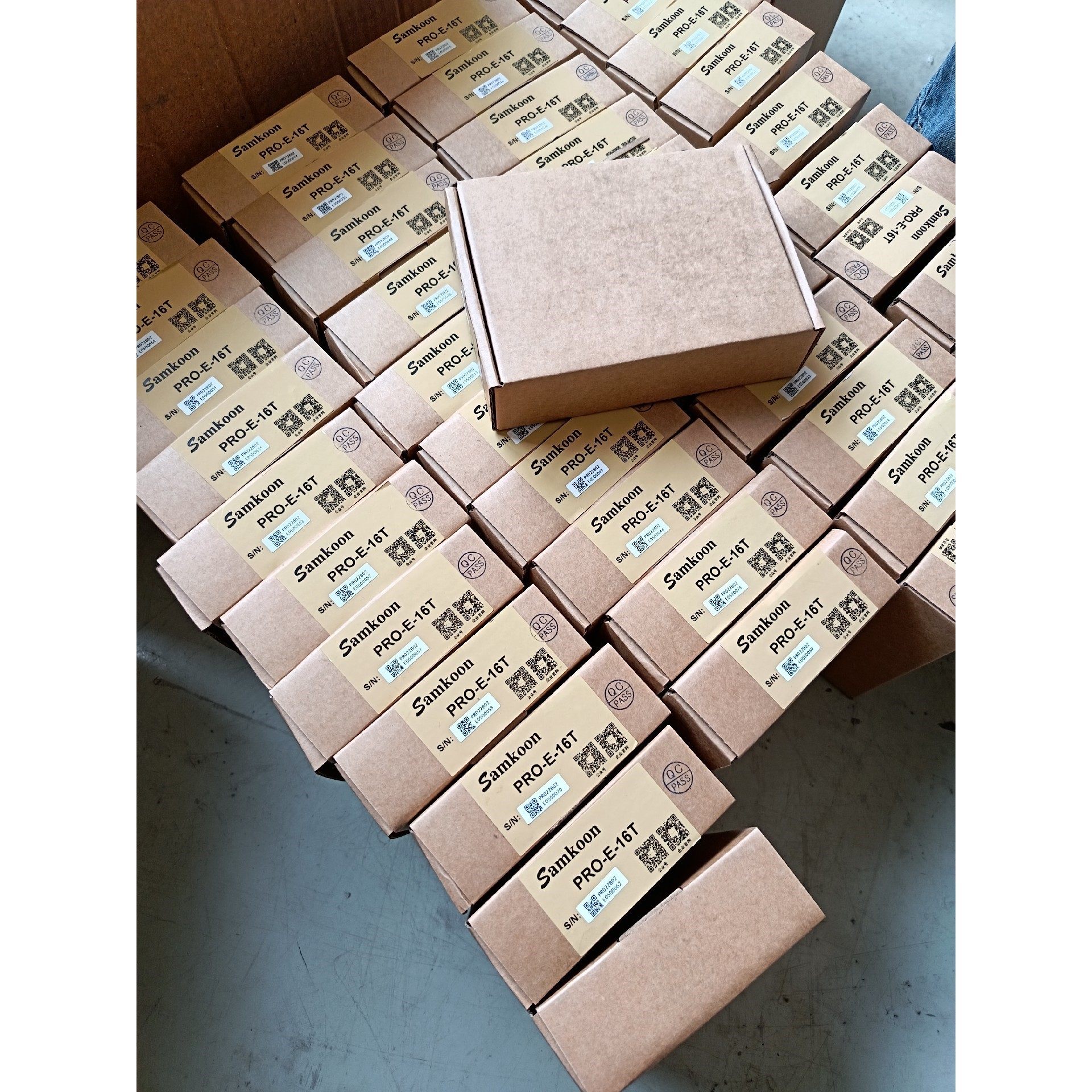 全新显控小模块PRO-E-16TPRO-E-16X全新未议价 维修