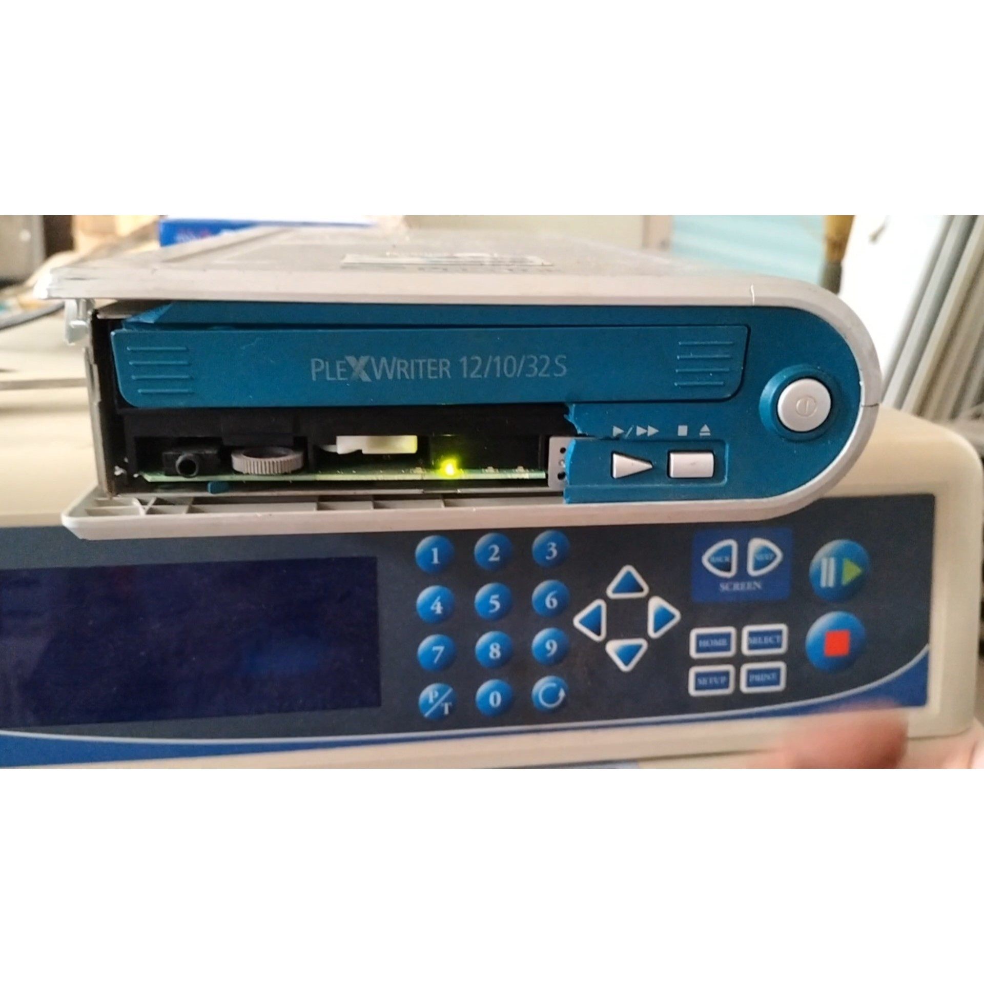 浦科特刻录机Plextor PX-W1210TSE外置型专业 议价 维修