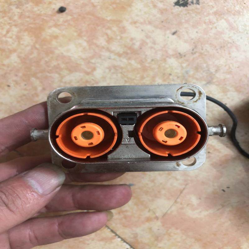 检测东风风神E70新能源电池插头插座，私拍不发欢迎来聊 咨询