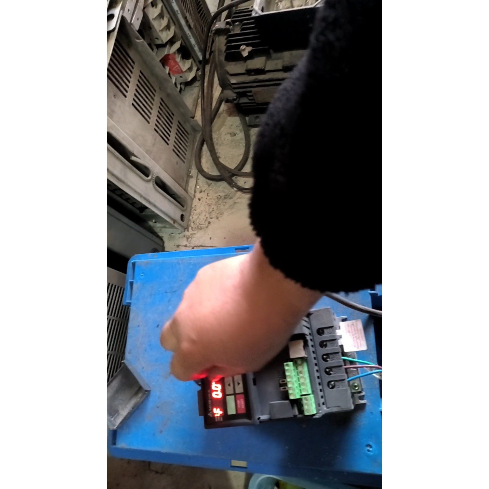 台达vfd-el变频器MODEL:VFD037E43A功率3 议价 维修,电子元器件市场,其它元器件,淘宝优惠券,粉丝福利购,淘宝优惠卷