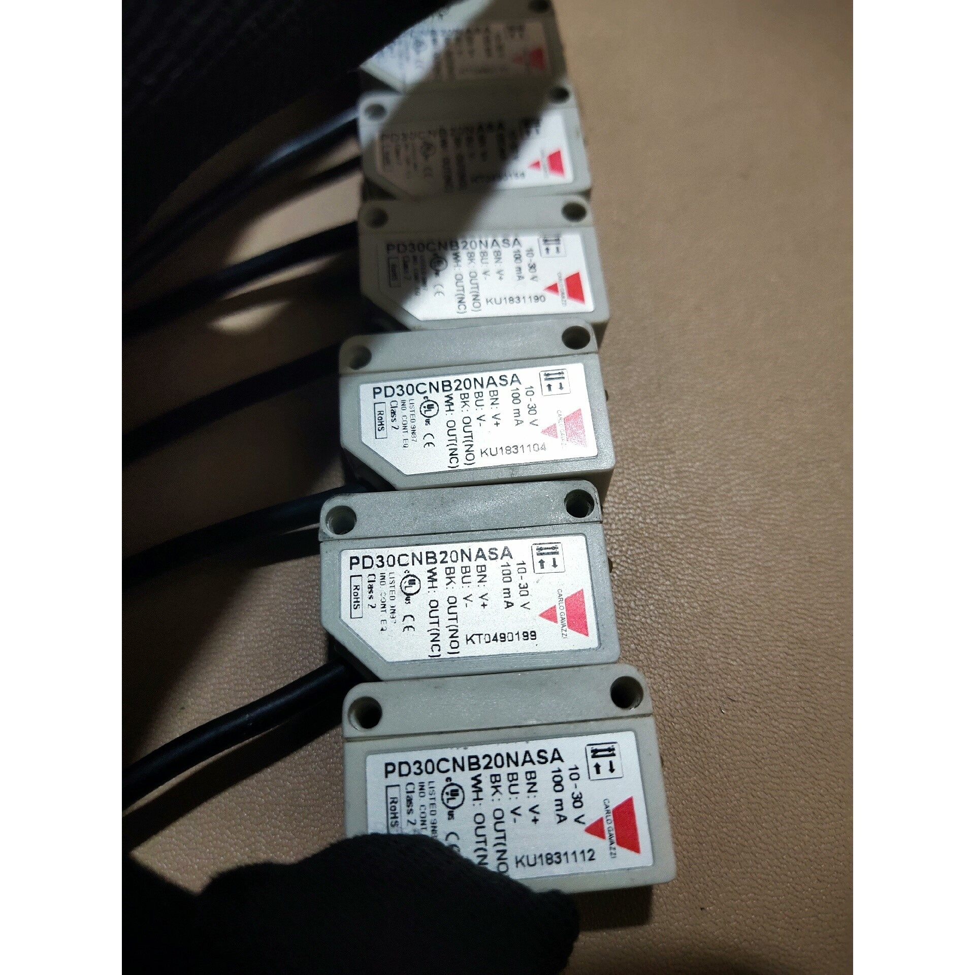 瑞士佳乐PD30CNB20NASA光电开关传感器,已测试,功 备件议价