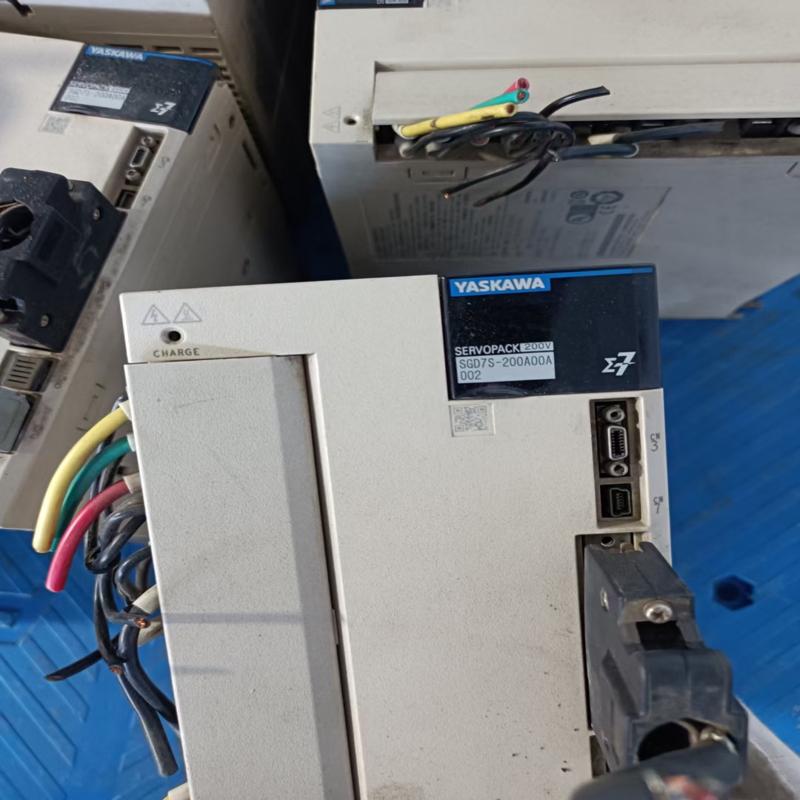 安川电机3KW不带刹车，SGD7S-200A00A维修 议价