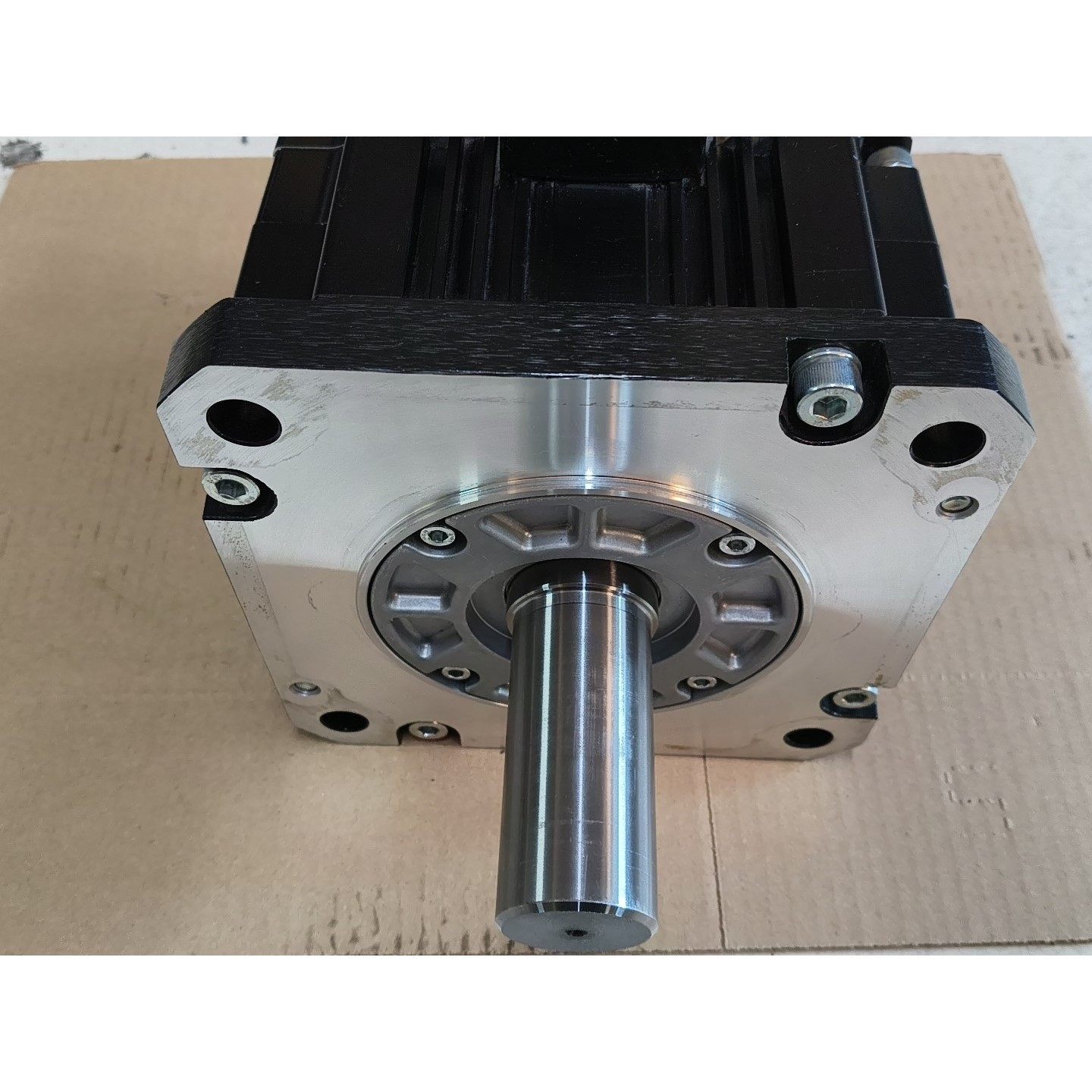 三菱伺服电机HF-SP202B成色漂亮. 议价 维修