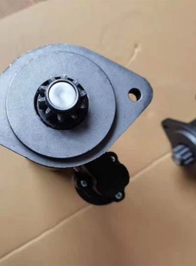 戴纳派克CC3200压路机马达04606975起动机道依茨TCD3.6L4起动机