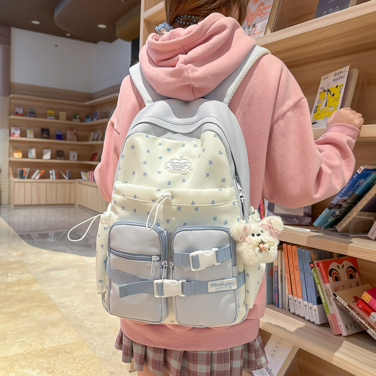 红鹮鸟波点森系可爱女生双肩包