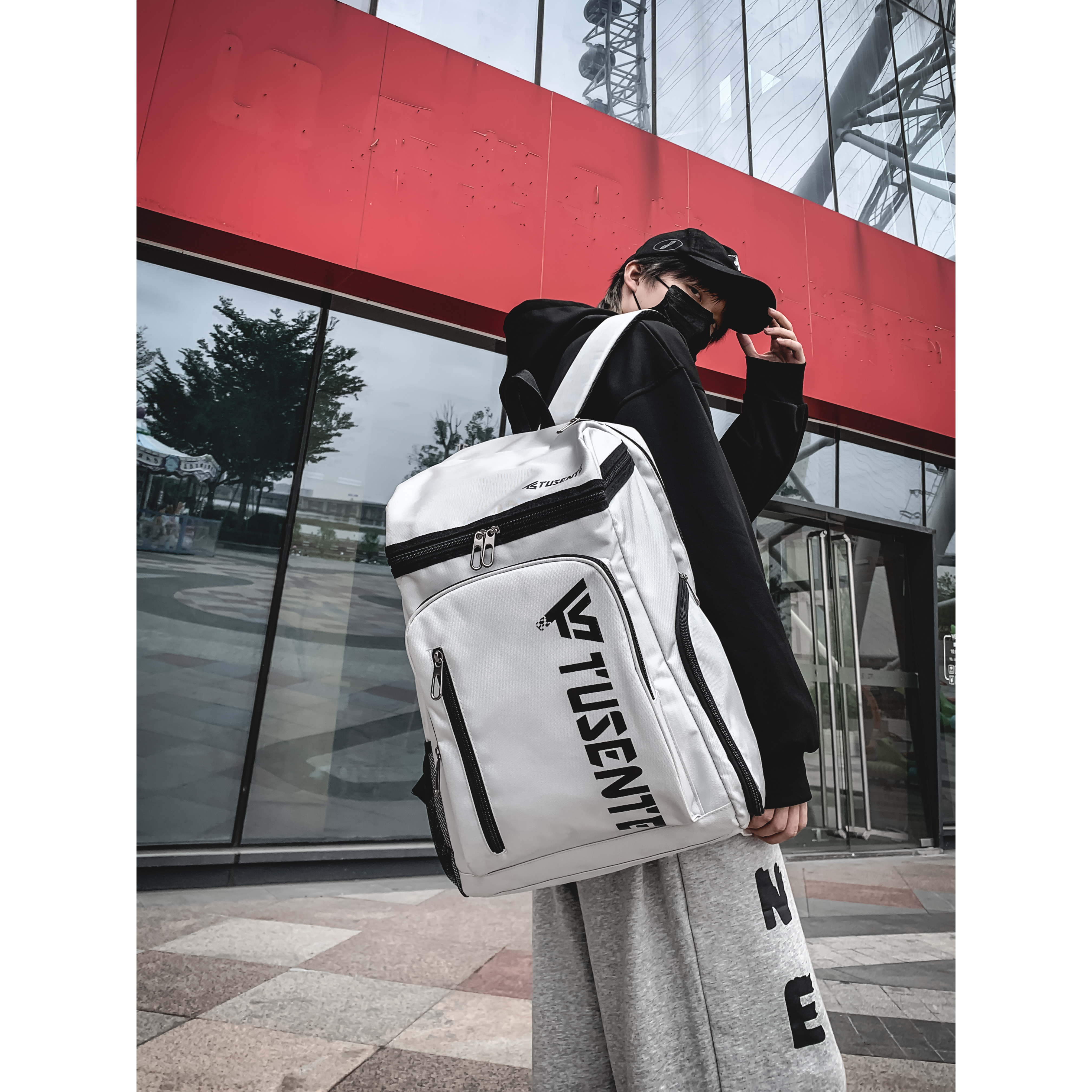 红鹮鸟双肩包男学生休闲篮球背包羽毛球包运动训练包专用装备书包