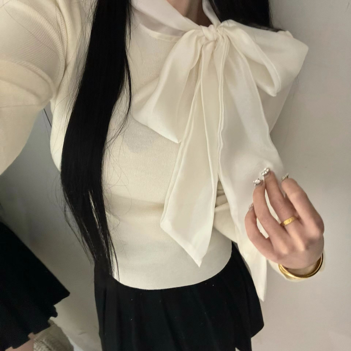 DARA ROSE-蝴蝶结丝巾飘带领温柔千金百搭针织衫（含30羊毛）S812