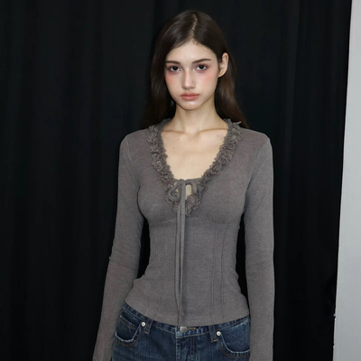 Simida斯密达-冬上新蕾丝花边拼接系带长袖打底打底衫T8180#