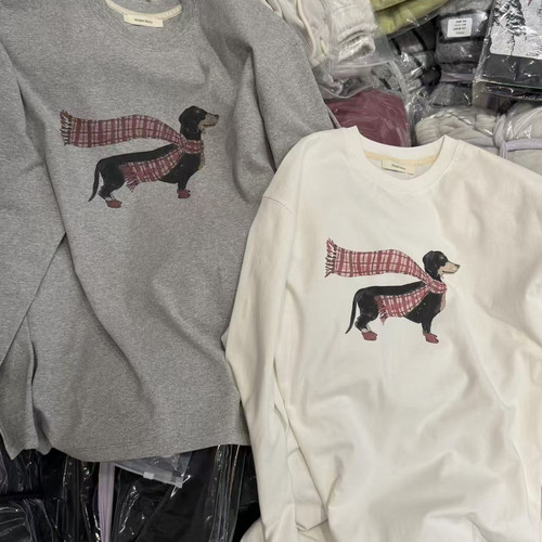 HYGGE-春上新热门腊肠狗韩系简约可爱减龄印花图案长袖T恤T25893