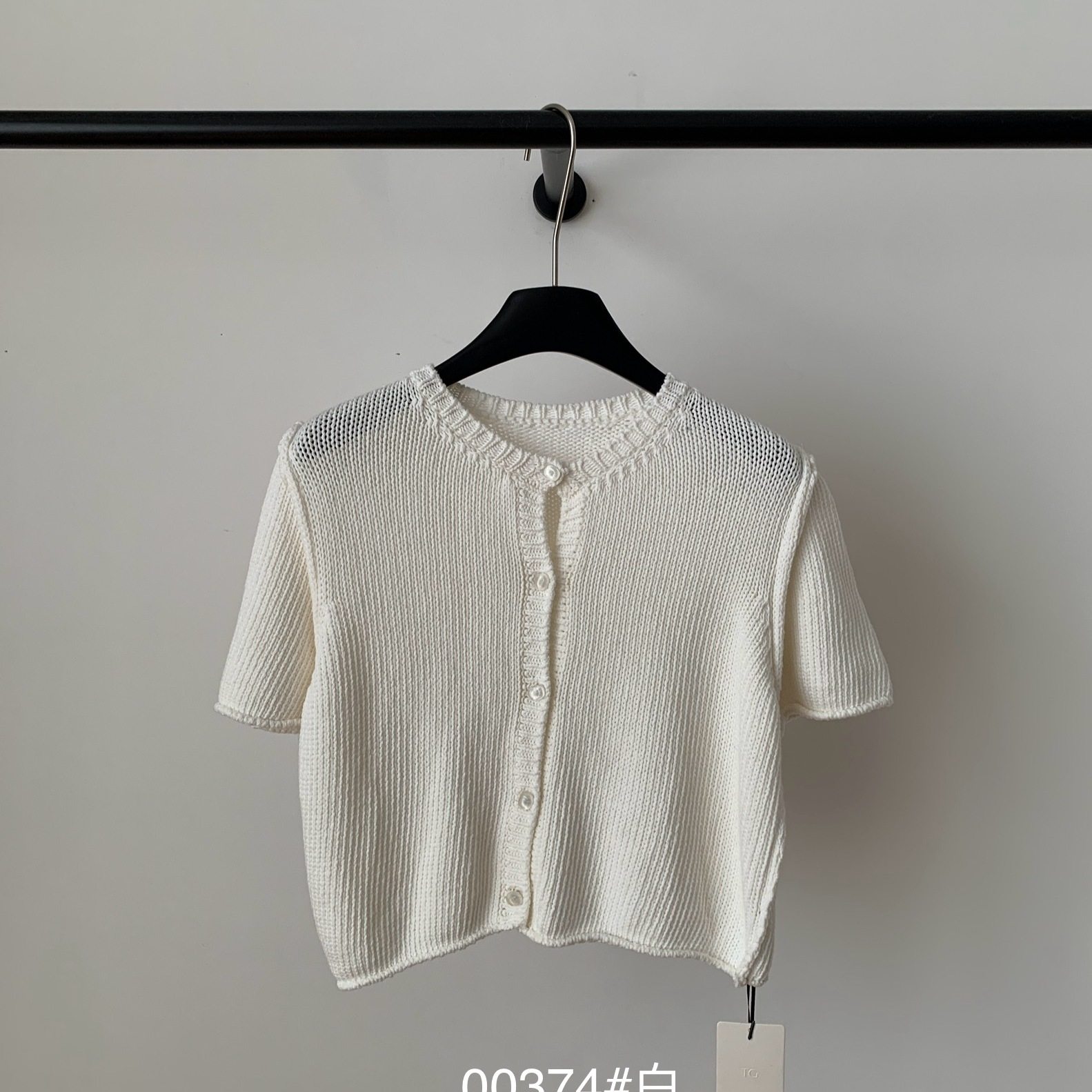 THXGIVING-简约短款显瘦圆领针织开衫00374